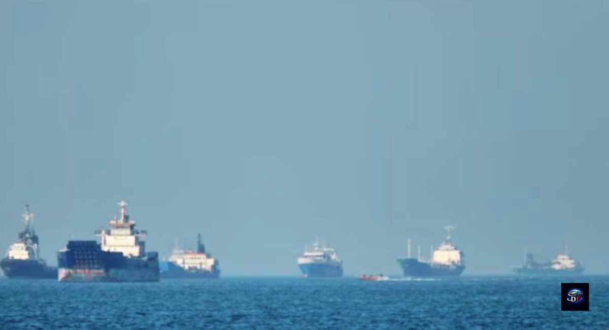 Hormuz crisis Strait of Hormuz conflict scene