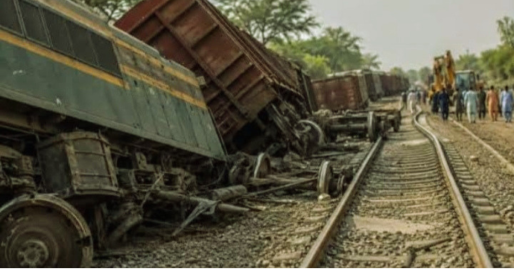 Tando Adam Derailment Disrupts Pakistan Rail Traffic
