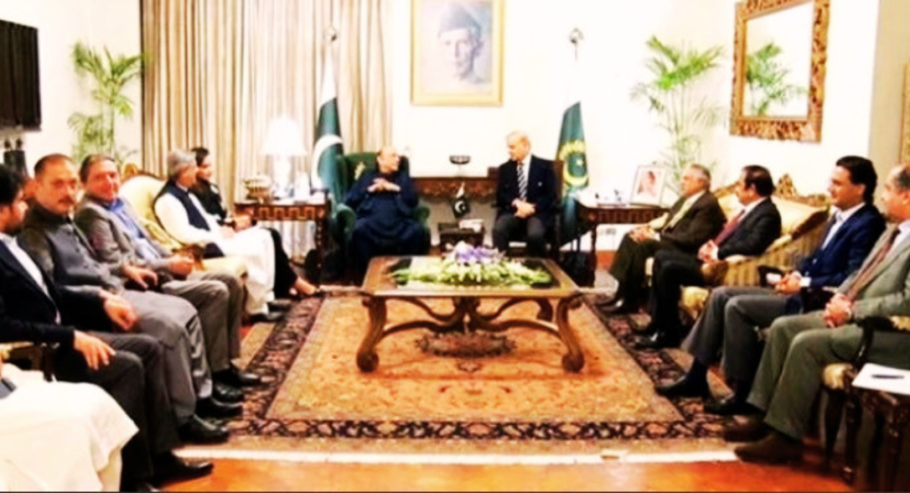 PTI Long March: CM Afridi's Convoy Heads to Islamabad